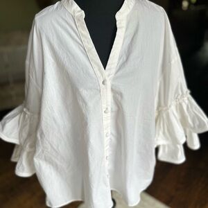 NWT  Elegant CeCe White Ruffle Sleeve Blouse